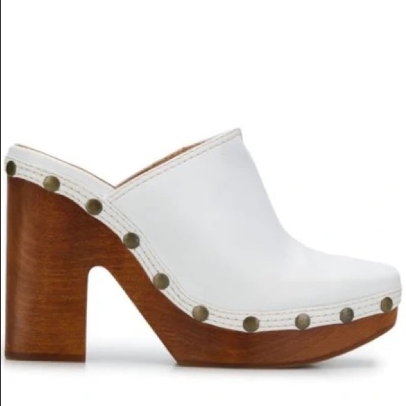 JACQUEMUS Les Sabots Leather Mules In White - Picture 3 of 11